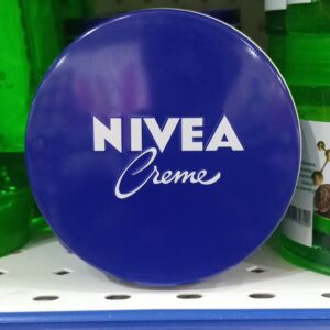 Nivea Creme Moisturizer (150ml)