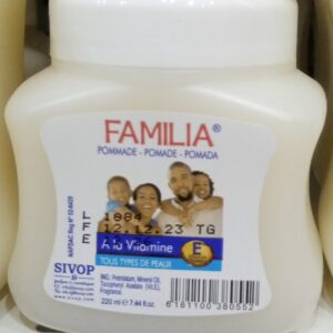Familia Petroleum Jelly (220ml)